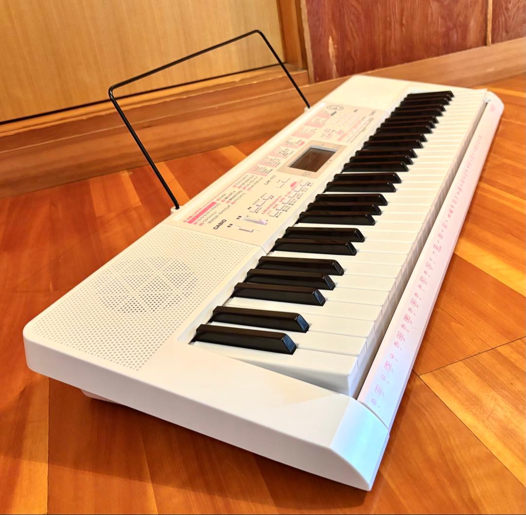 CASIO 電子ピアノ/キーボード LK-111 光ナビ