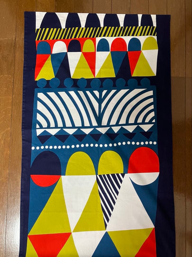 【新品】 マリメッコ　Toteemi/トーテミ両面テーブルクロス　廃盤レア