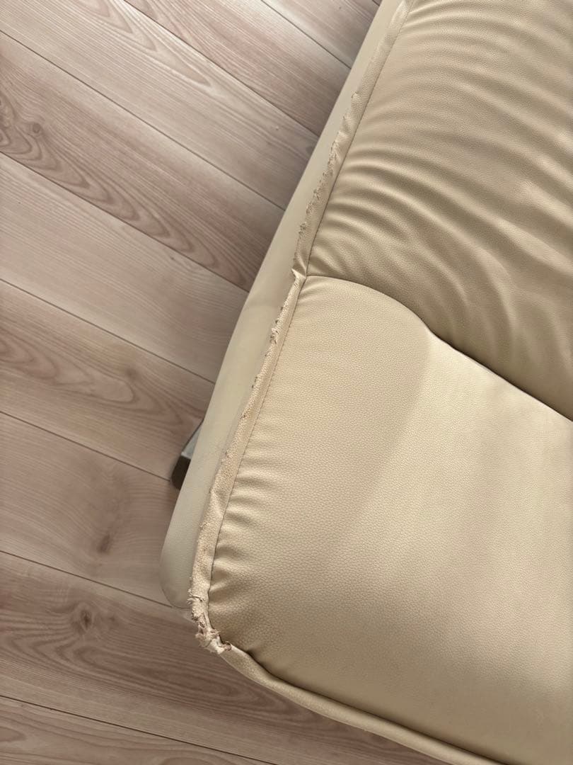 ニトリ　3人掛けソファ　Nシールド　アイボリー