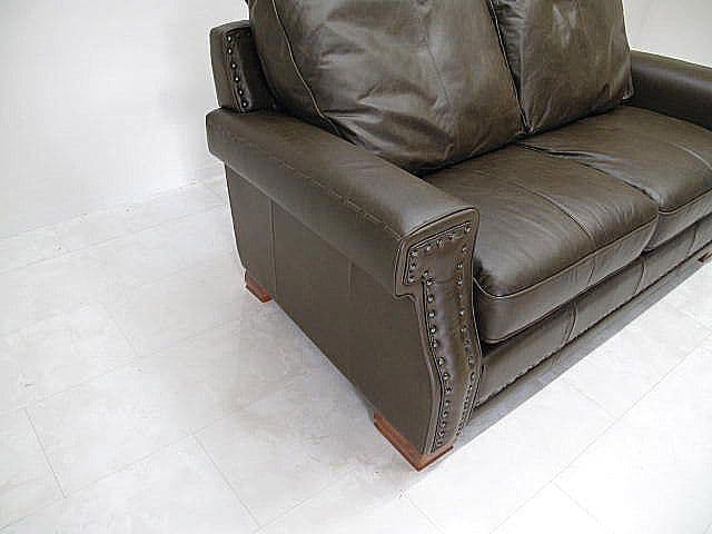 未使用品 イタリア　ドルチェヴィータ 本革2人掛け 　レザーソファ 総革ソファ
