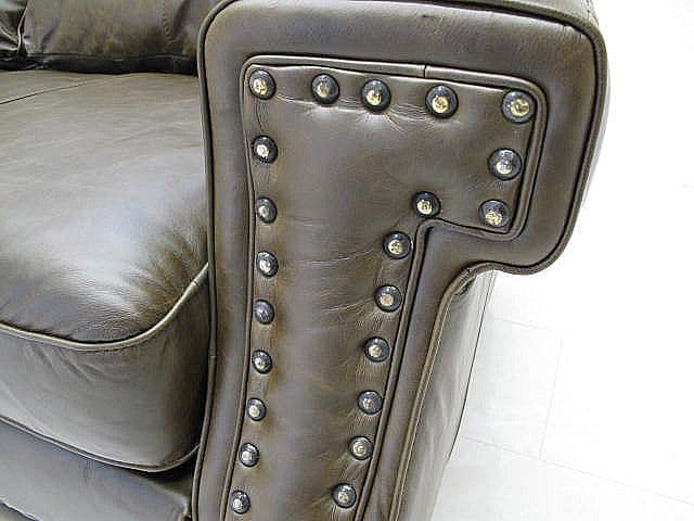 未使用品 イタリア　ドルチェヴィータ 本革2人掛け 　レザーソファ 総革ソファ