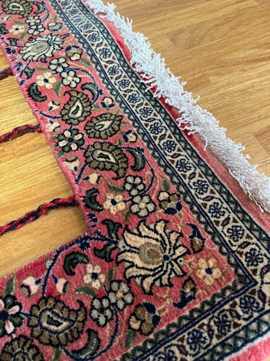 イラン　絨毯を使った暖簾