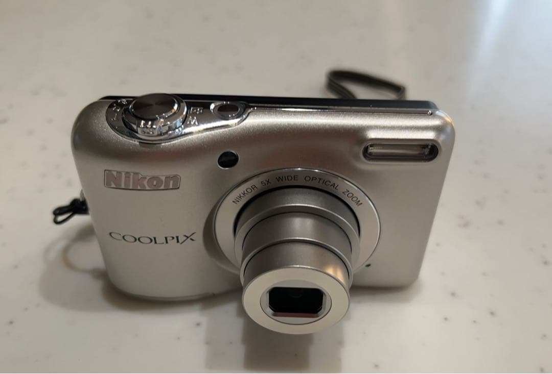 Nikon COOLPIX L30 本体 ケース付き
