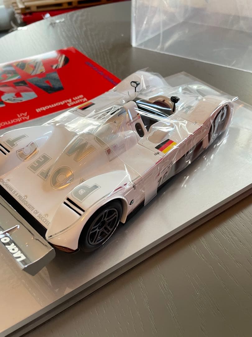  V12 LMR Art Car Museum Edition アートカー