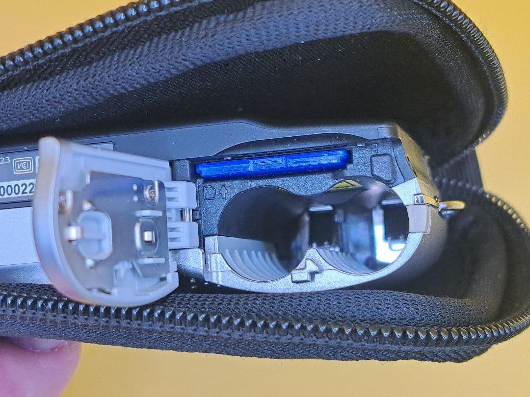 【美品】Nikon COOLPIX L23 単三電池駆動 デジカメ シルバー