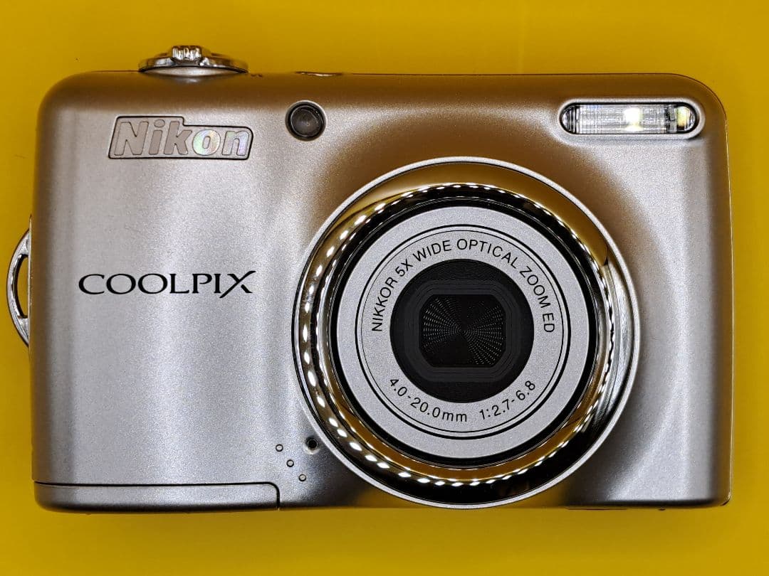【美品】Nikon COOLPIX L23 単三電池駆動 デジカメ シルバー