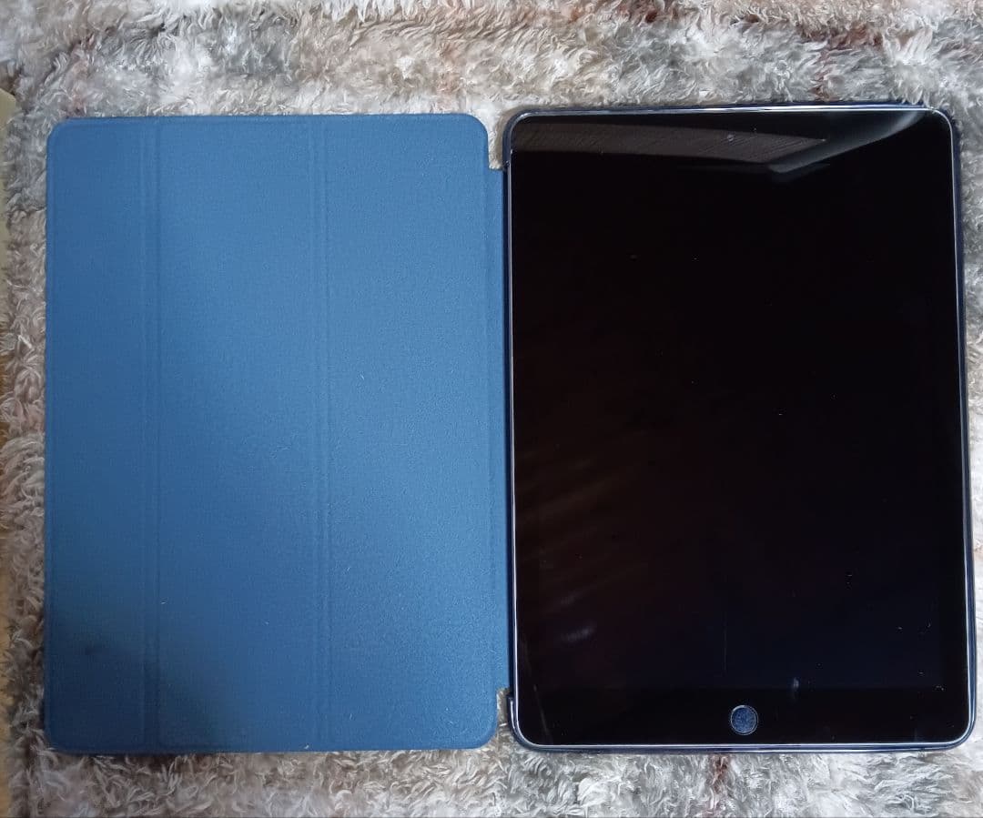 【超美品】Apple iPad シルバー 本体 128GB