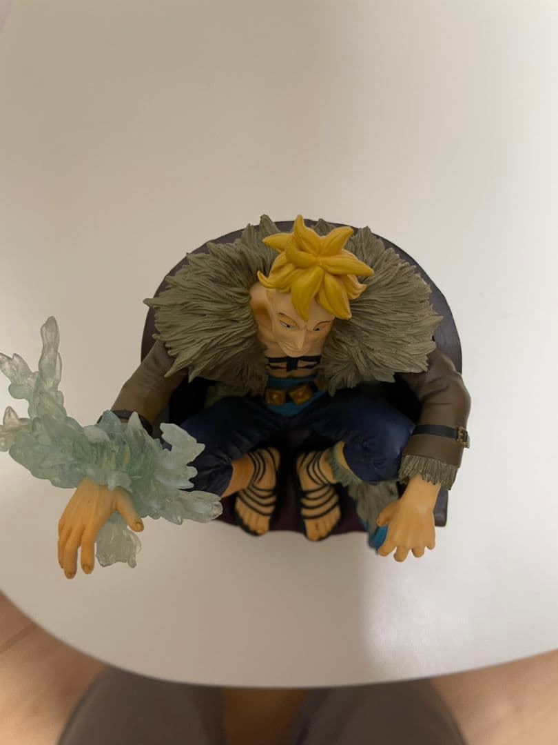 一番くじ フィギュアセレクション ワンピース C賞 マルコ 開封品