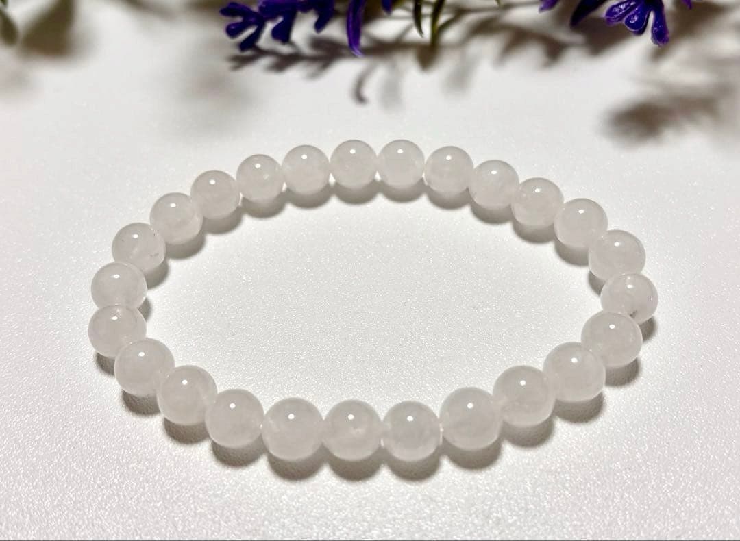 究極品質　超希少幻の逸品　ヒマラヤ最奥地の神宿る聖石　マニハールスノークリスタル