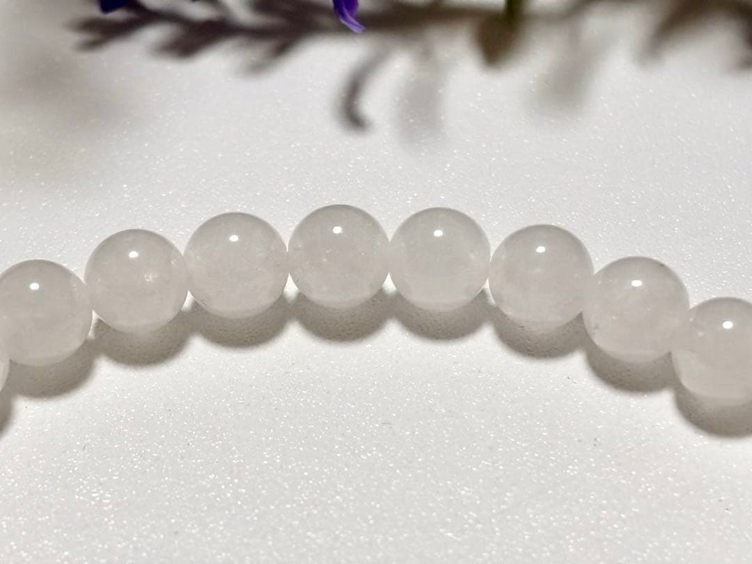 究極品質　超希少幻の逸品　ヒマラヤ最奥地の神宿る聖石　マニハールスノークリスタル