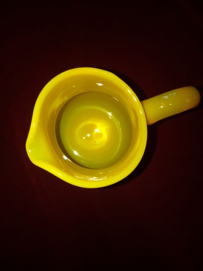 ミルク　ピッチャー　マスタードイエロー