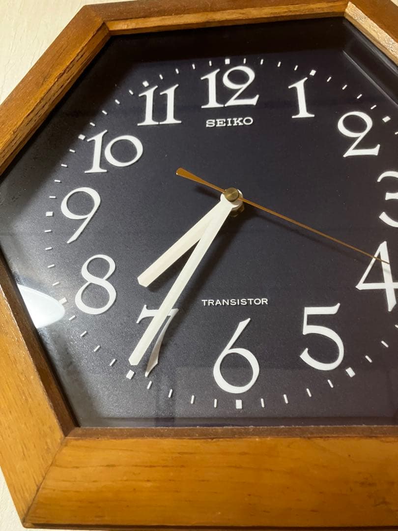 SEIKO 六角形掛け時計　木製　ヴィンテージ　アンティーク　トランジスタ