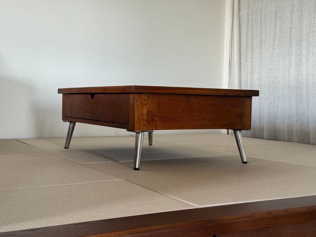 ヴィンテージアンティーク木製ガラス天板の長方形ローテーブル