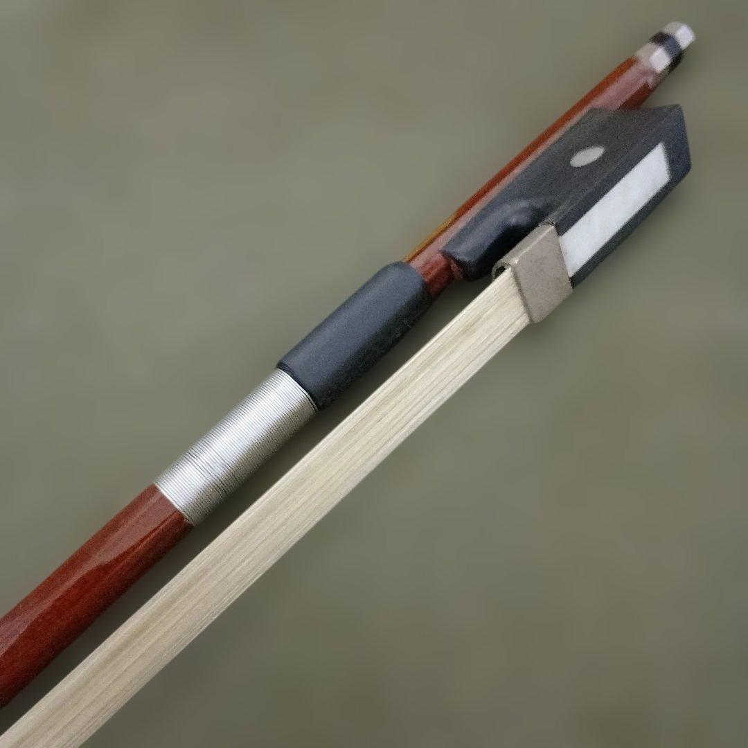 ♥スズキバイオリン♥サイズ4/4♥品番230♥美品♥弓、ケ―ス、松脂、調弦笛付き