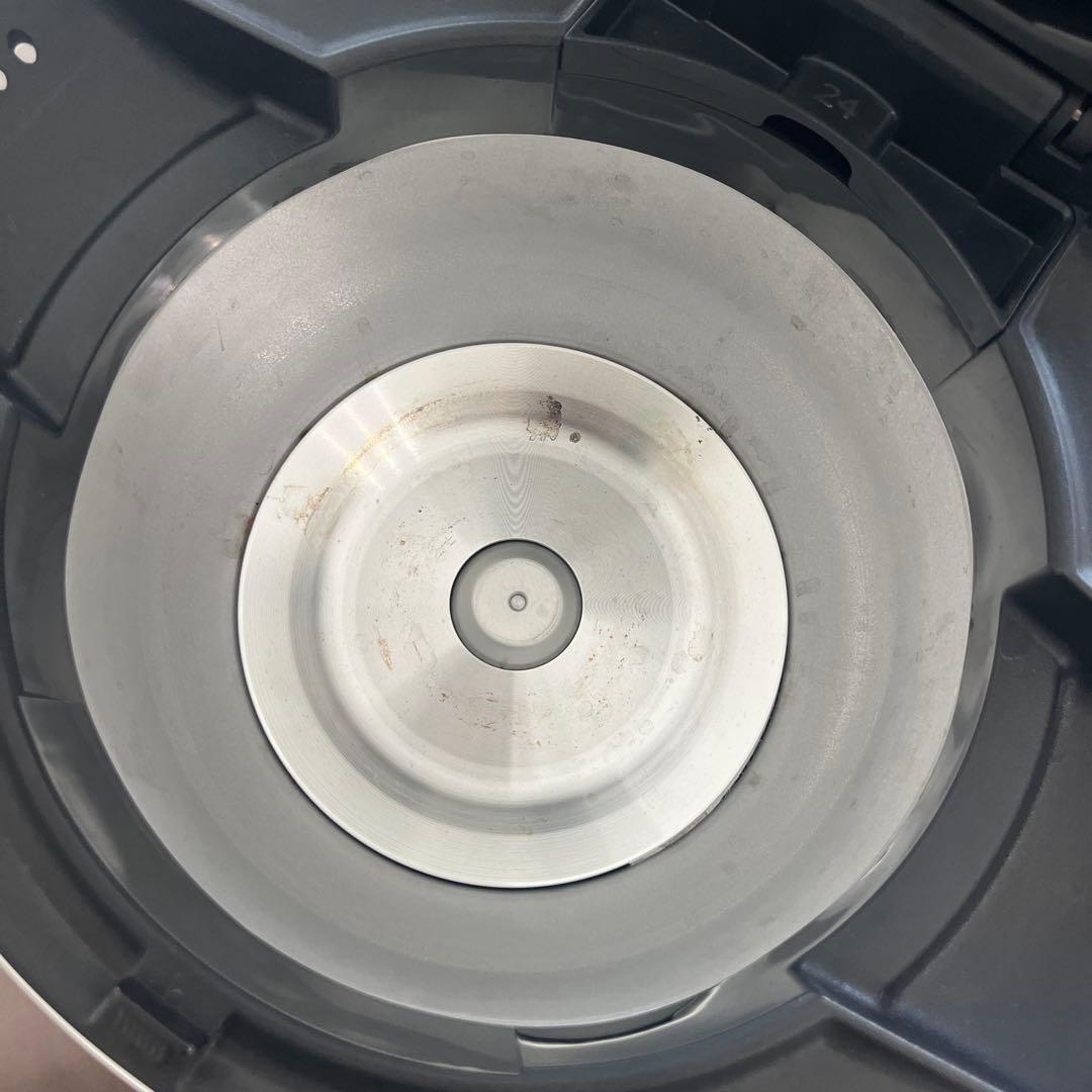 ヘルシオ　ホットクック 2.4l KN-HW24E-W