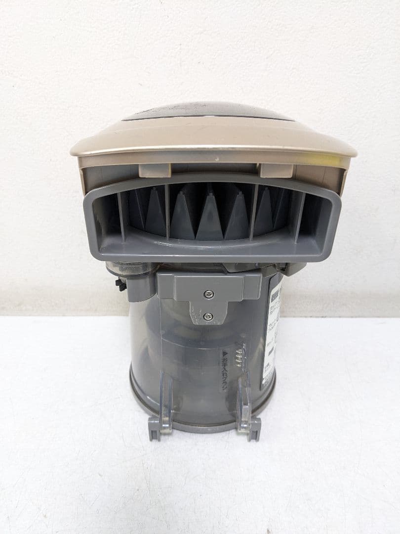 TOSHIBA VC-J2000Z-N サイクロン式掃除機 2013年製