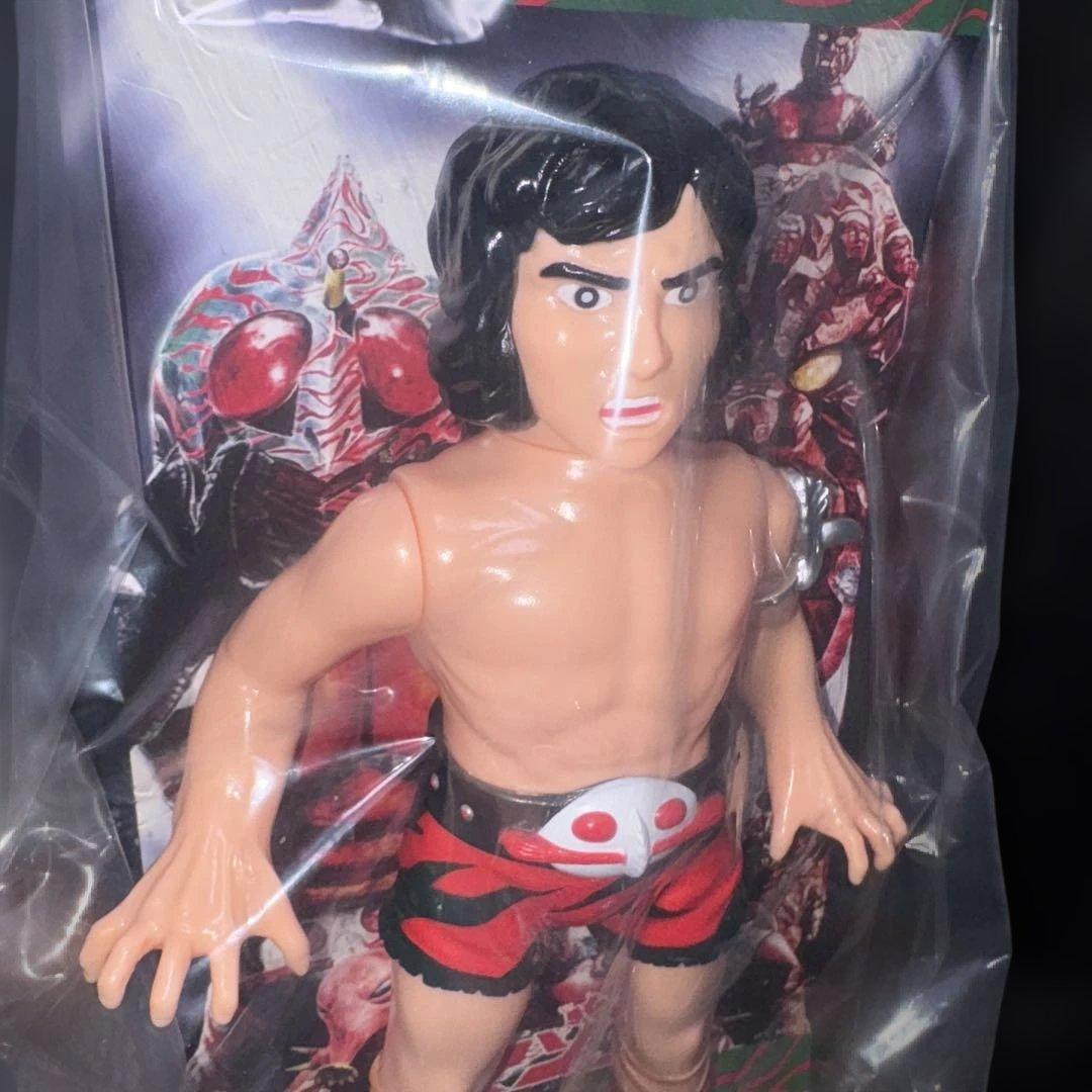 メディコム・トイ東映レトロソフビ　仮面ライダーアマゾン山本大介変身ポーズVer.