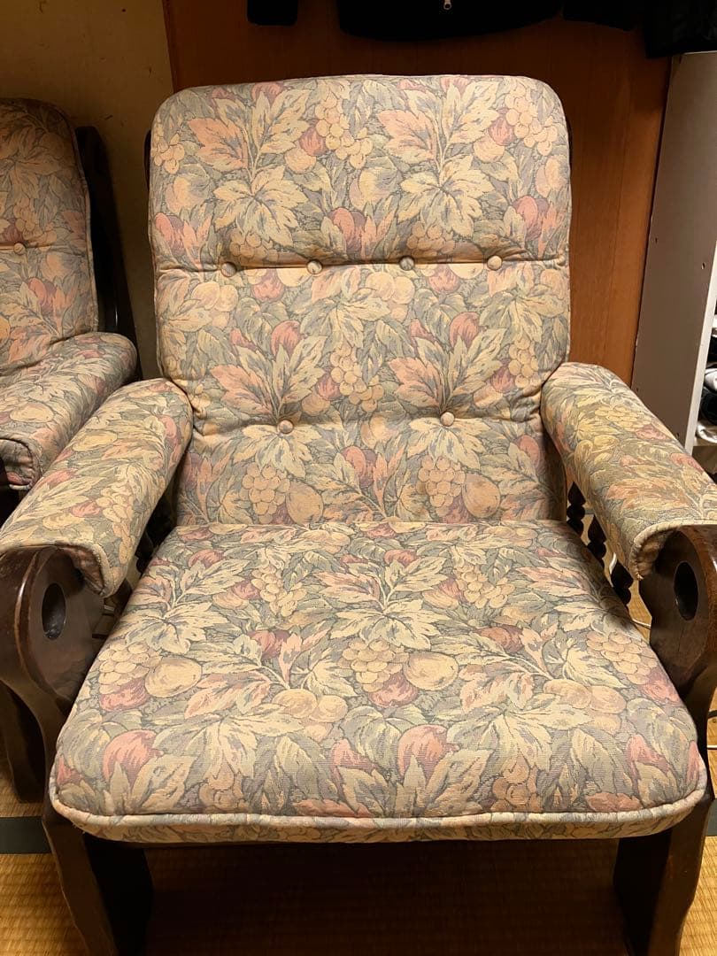 カリモク家具 アームチェア クラシカル 花柄 木製フレーム