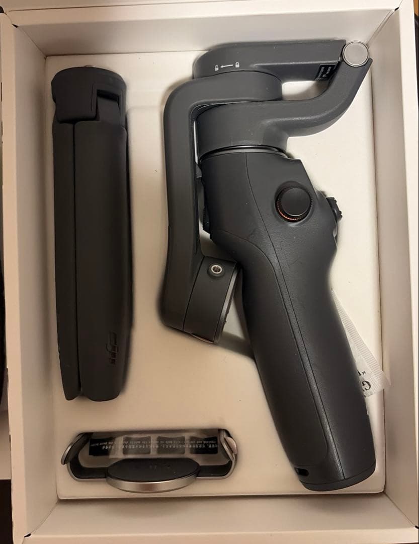 DJI OSMO MOBILE 6 スマートフォンスタビライザー　スマホジンバル