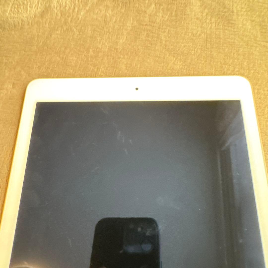 Apple iPad Air2 32GB ゴールド 本体のみ