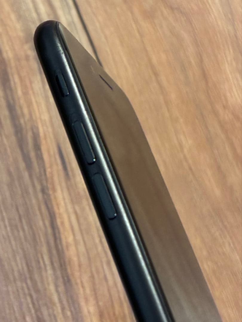 Apple iPhone SE 第2世代 64G ブラック