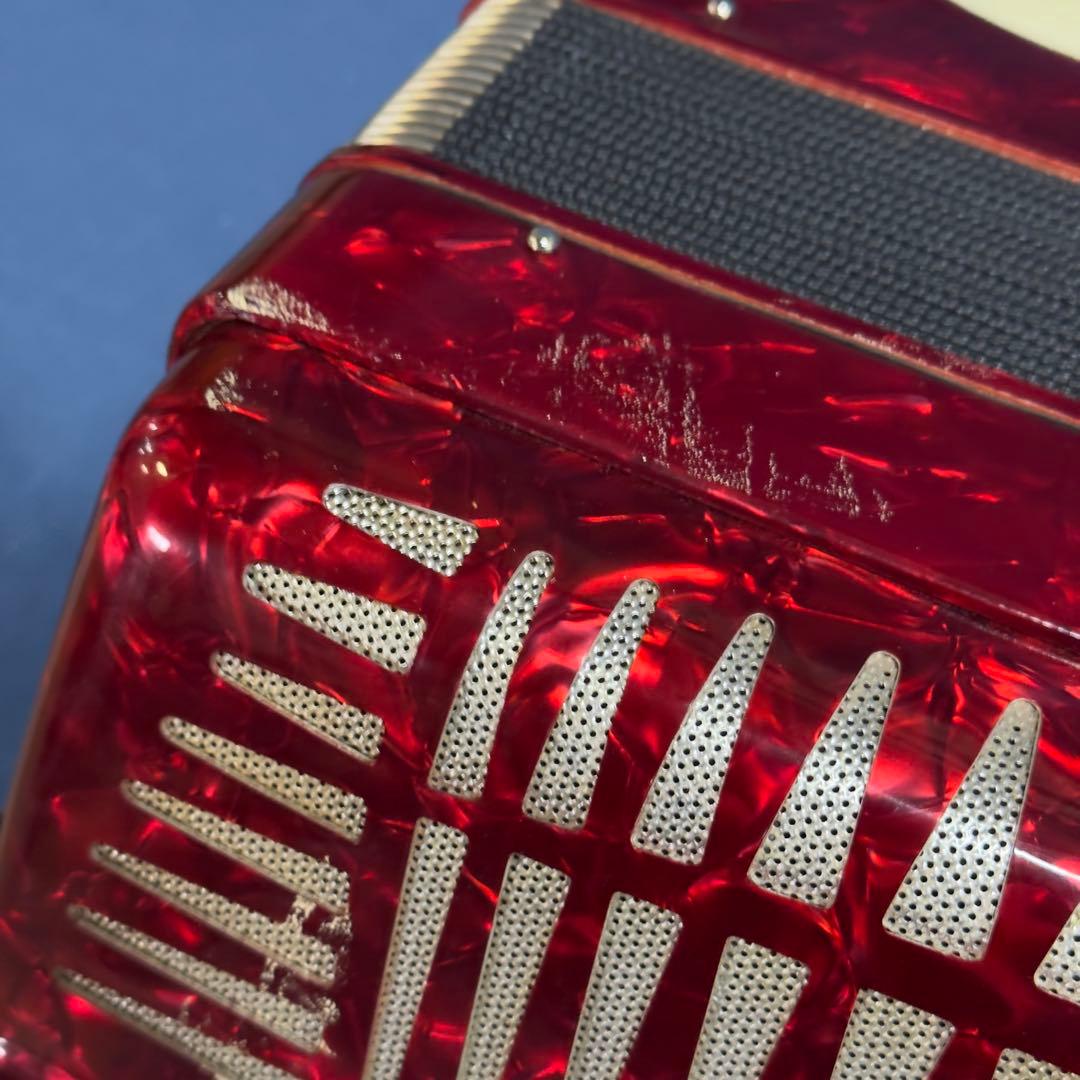 YAMAHA アコーディオン 赤 32鍵 ストラップ、ソフトケース付き