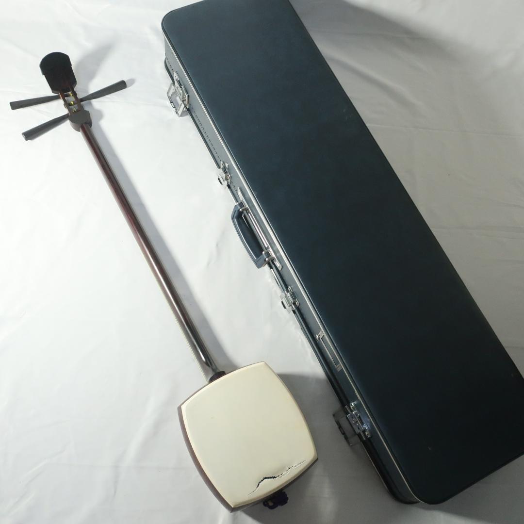 三味線 細棹 綾杉胴 花柄彫刻 ハードケース 鼈甲撥 付属 長唄 和楽器 E27