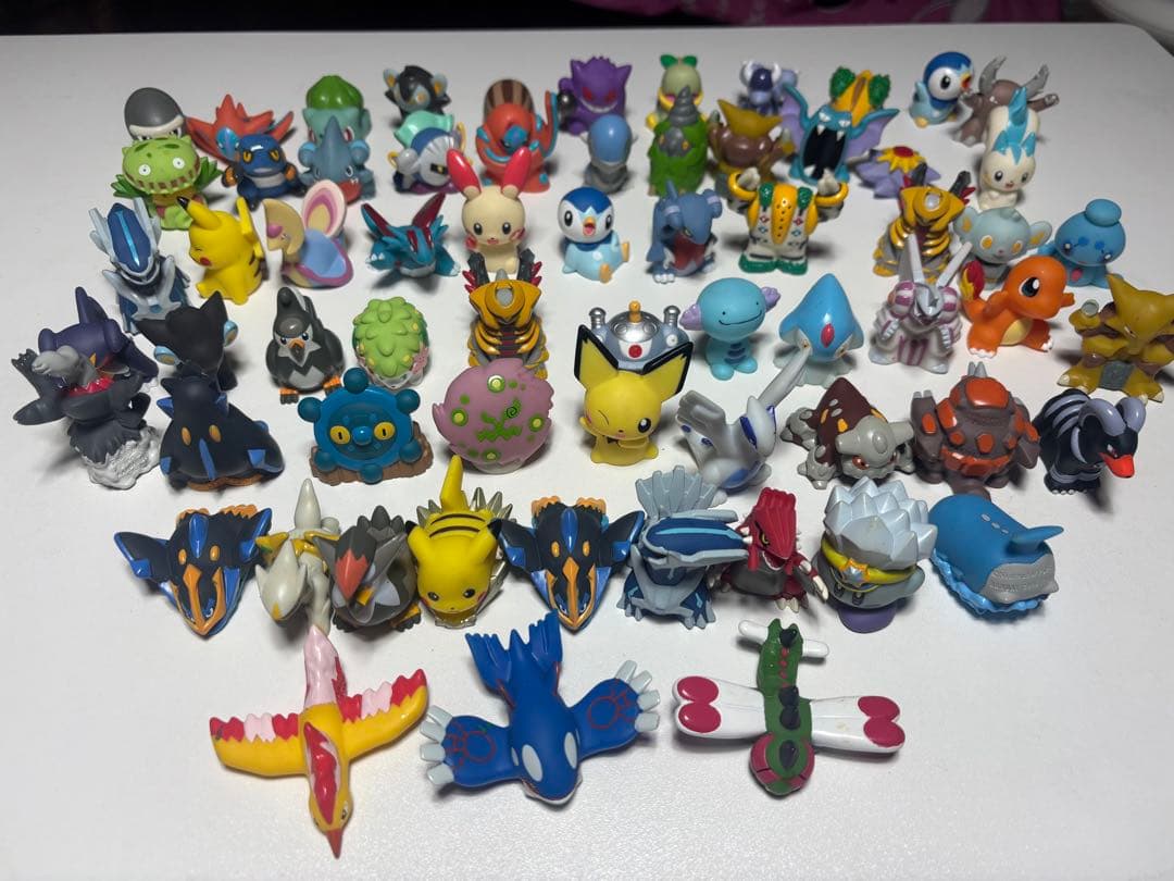 ピカチュウとリザードン フィギュアセット