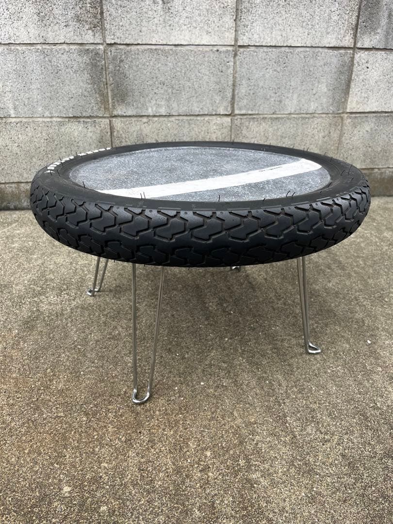 「デザインローテーブル」　タイヤ　アスファルト　アート　インテリア