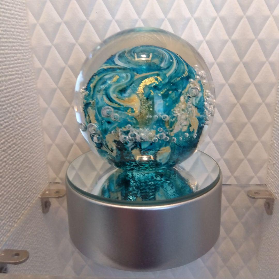 ペーパーウエイト　ガラスオブジェ　照明台付き