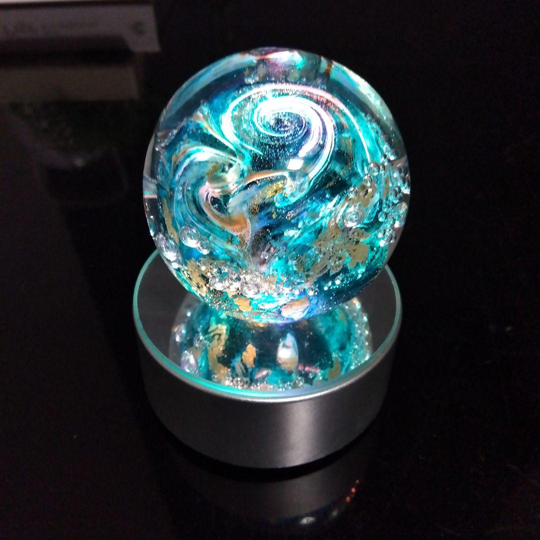 ペーパーウエイト　ガラスオブジェ　照明台付き