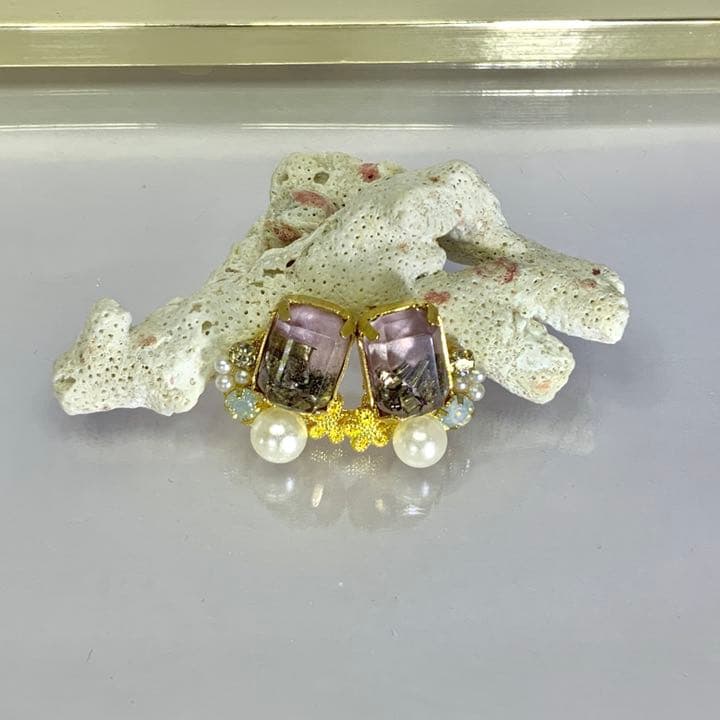 希少☆ギベオン 隕石入り ピアス 淡墨桜色 パール おしゃれ ビジュー オパール