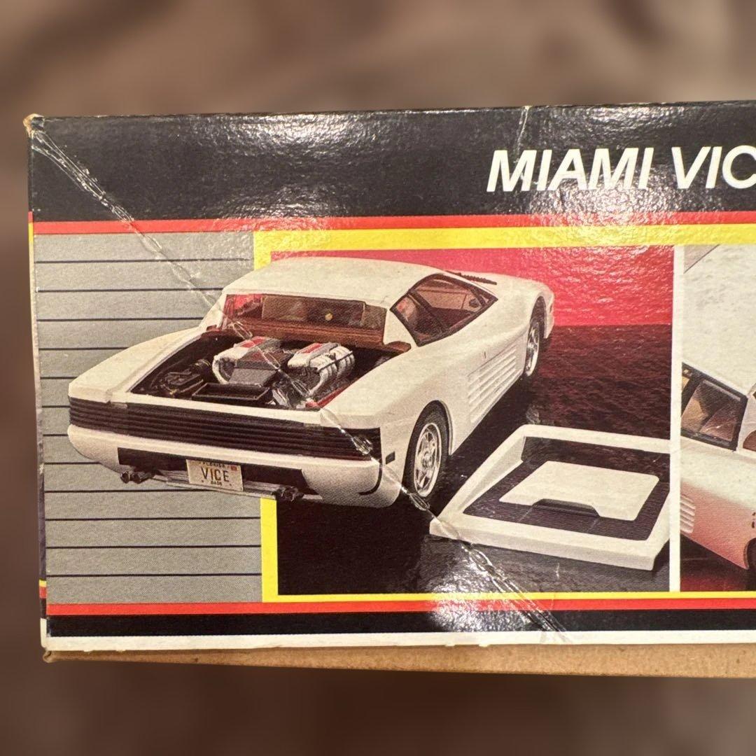 自動車 Miami Vice Ferrari Testarossa & Daytona