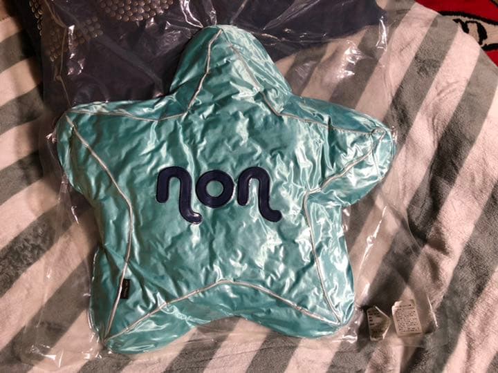 レア HOTEL SLY(ホテルスライ)YES NO星形クッション