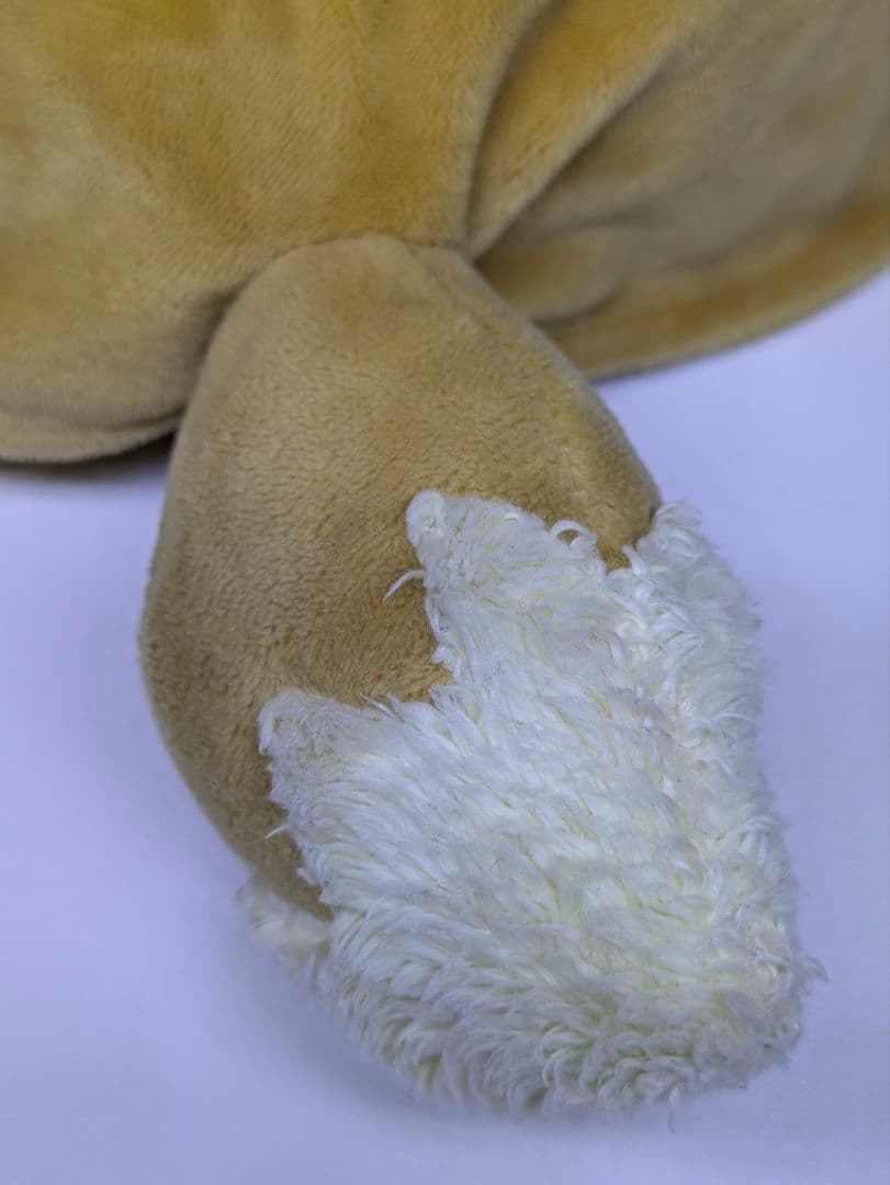 ピカチュウぬいぐるみ　イーブイポンチョ仕様