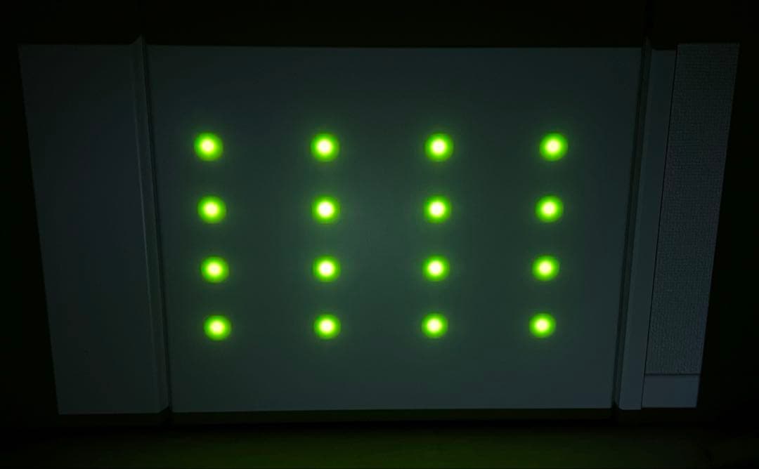 な*り様 EPSON EF-12 プロジェクター本体