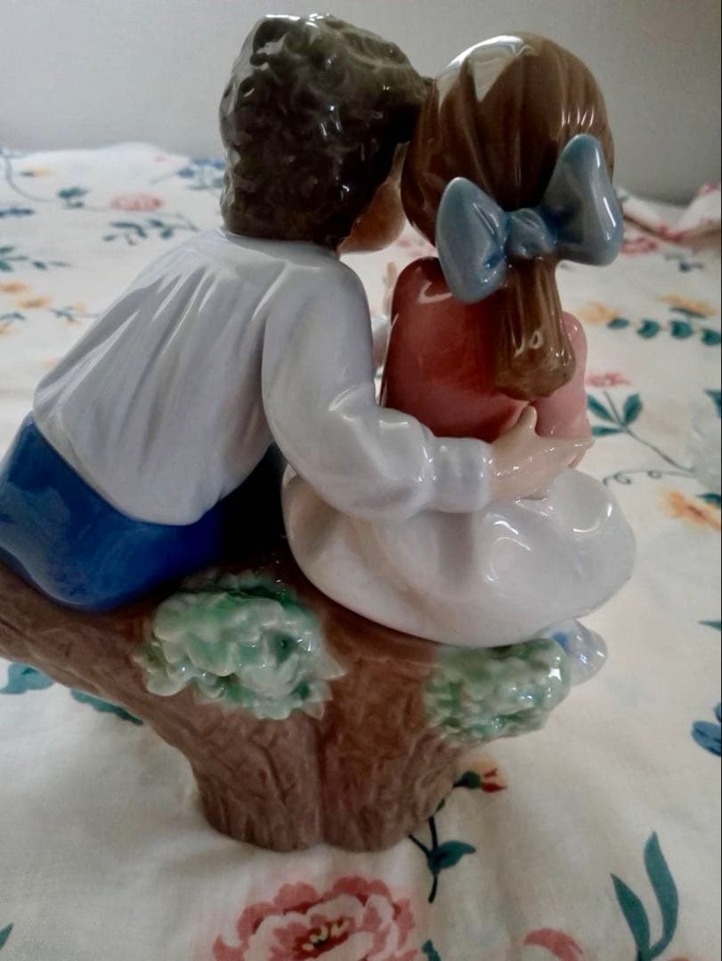 リヤドロ　スペイン　陶器　人形　フィギュリン　カップル　5701