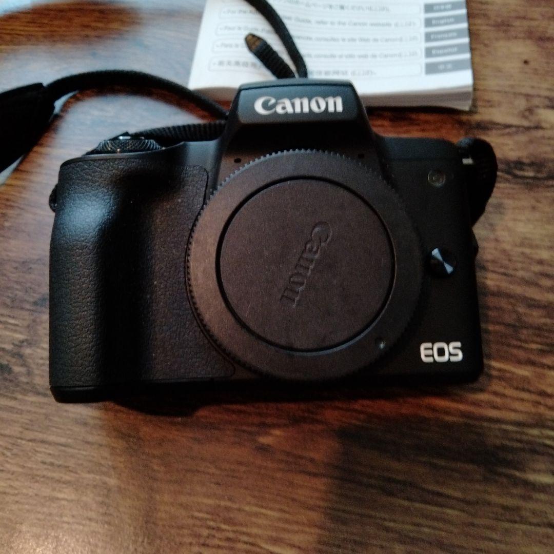 Canon ミラーレス一眼カメラ EOS Kiss M2 ダブルズームキット 黒