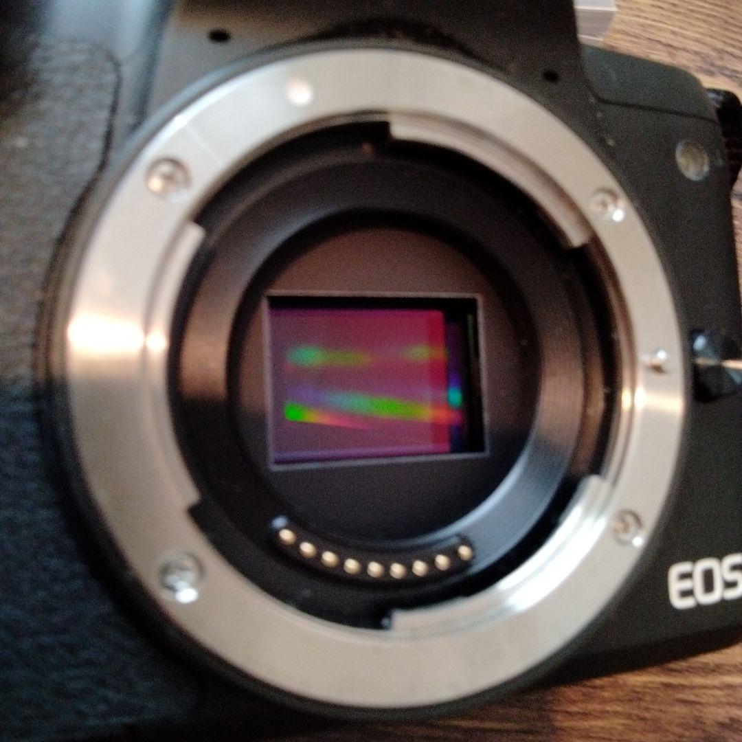 Canon ミラーレス一眼カメラ EOS Kiss M2 ダブルズームキット 黒