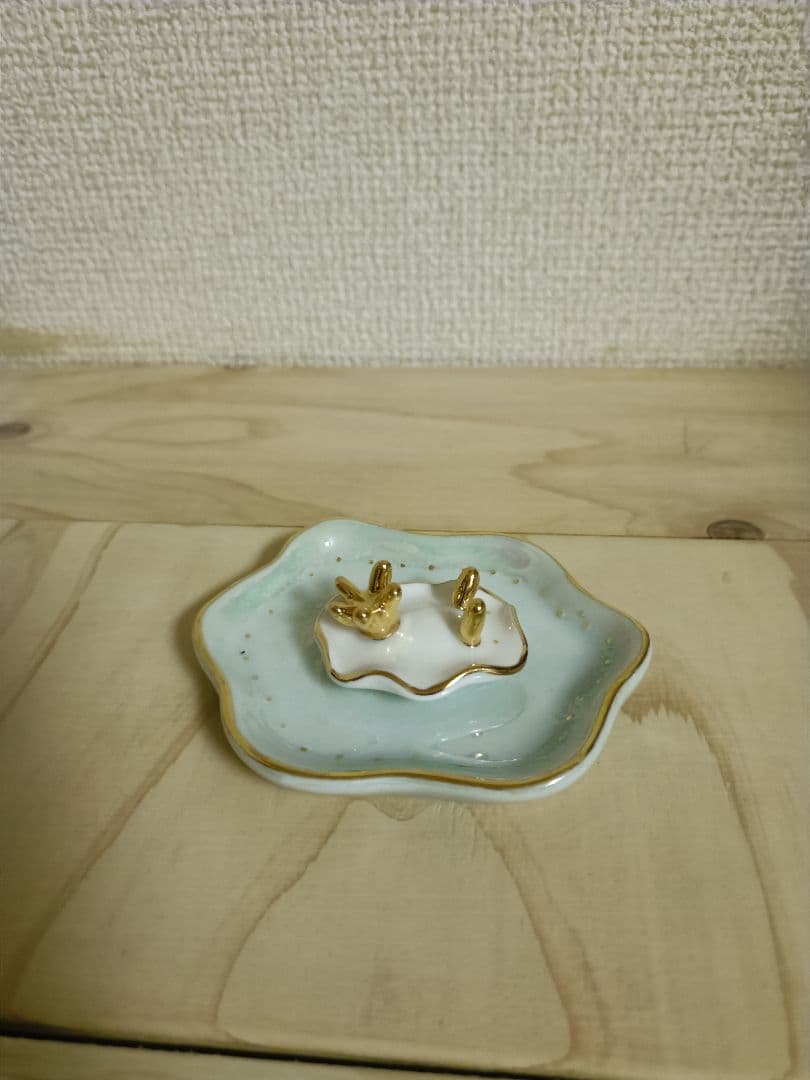 ウミウシ　きらきらいきもの　鷹山真彩　陶器　金彩　ほにゃほにゃいきもの　海牛