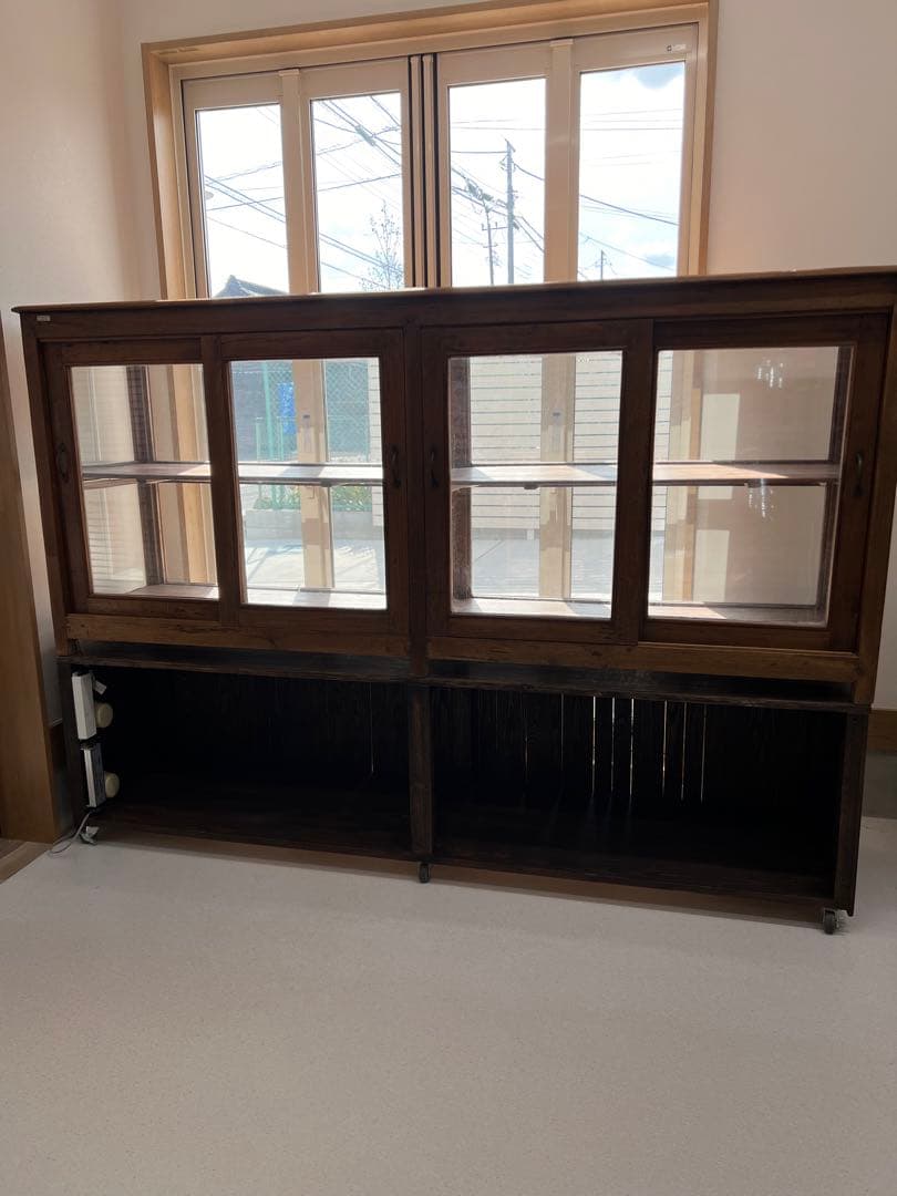 ⚫️大型ディスプレイキャビネット照明付き、飲食店、美容院、雑貨屋さんなどに/美品