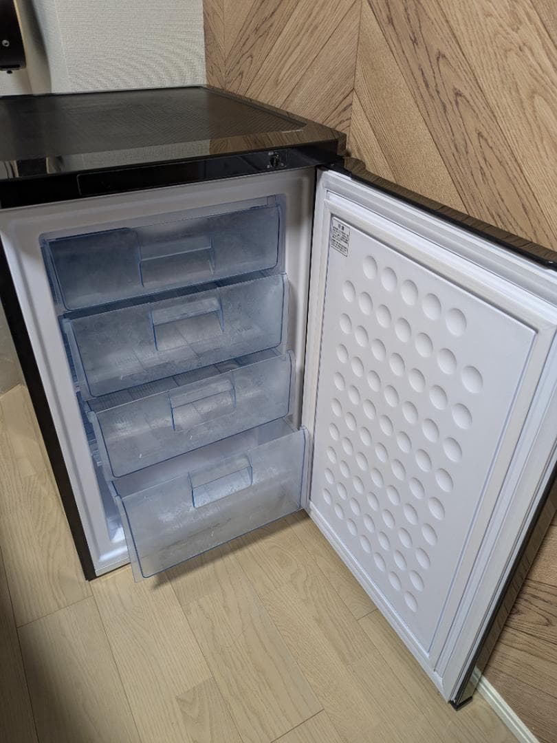 IRIS OHYAMA 85L冷凍庫 IUSD-9B-B 外装キレイです