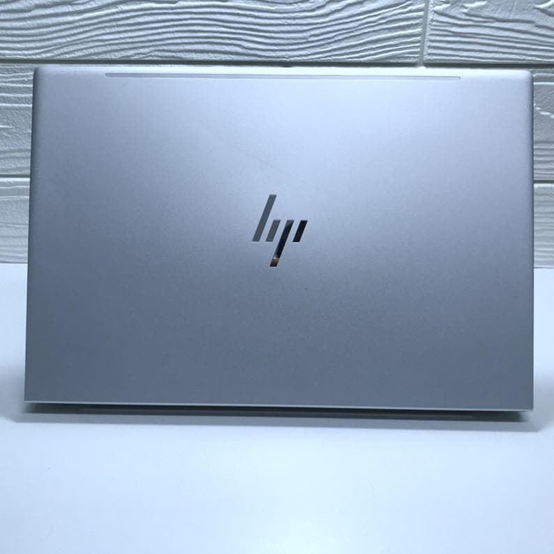 未使用に近》HP EliteBook 630 G10 i7-1355U 16GB