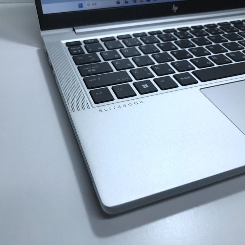 未使用に近》HP EliteBook 630 G10 i7-1355U 16GB