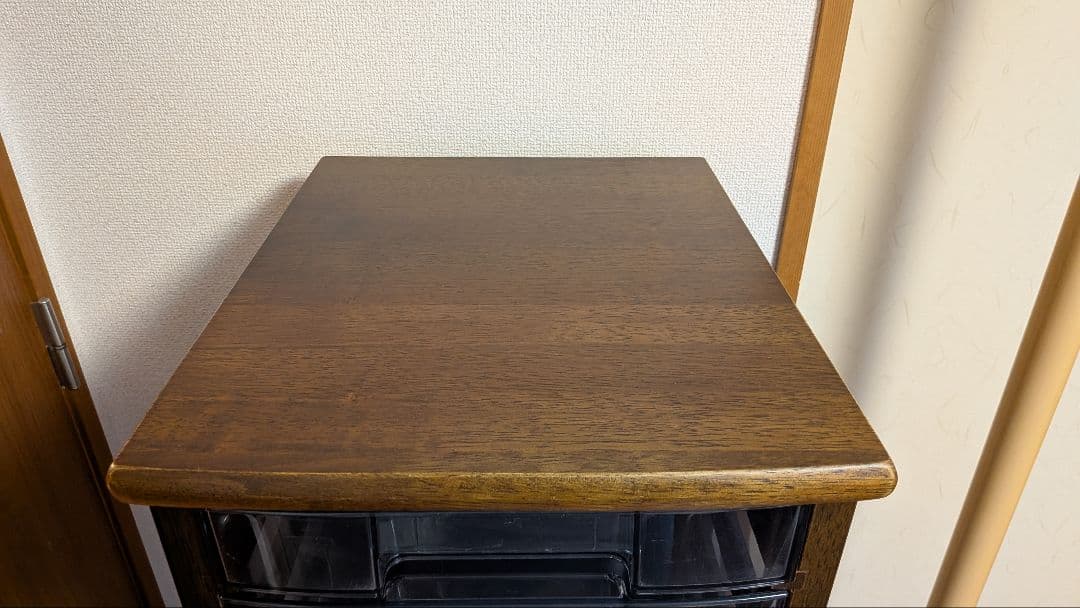 希少　美品　木製フレーム、18段引き出しの収納キャビネット