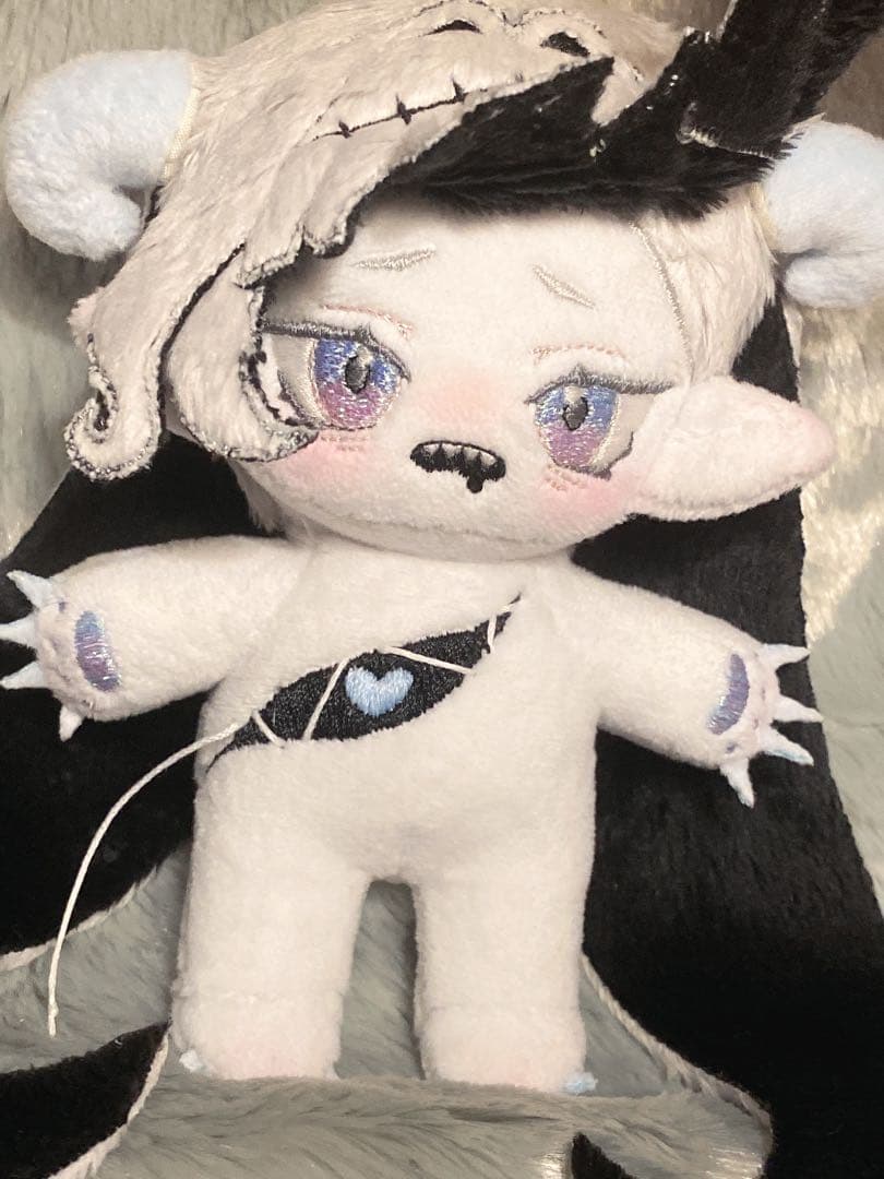 ハ*ビ様 無属性　自作　ぬいぐるみ　10cm （12.5センチ）　骨入り　蓄光体