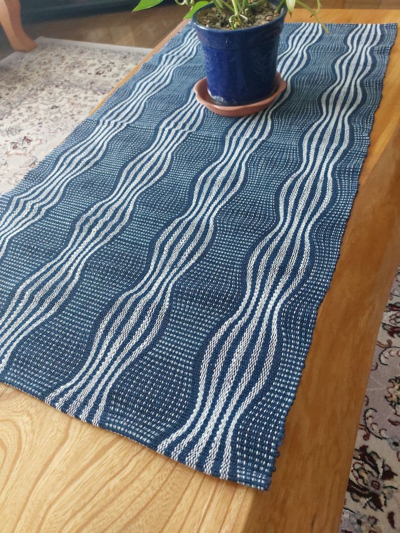 さきおりテーブルランナー