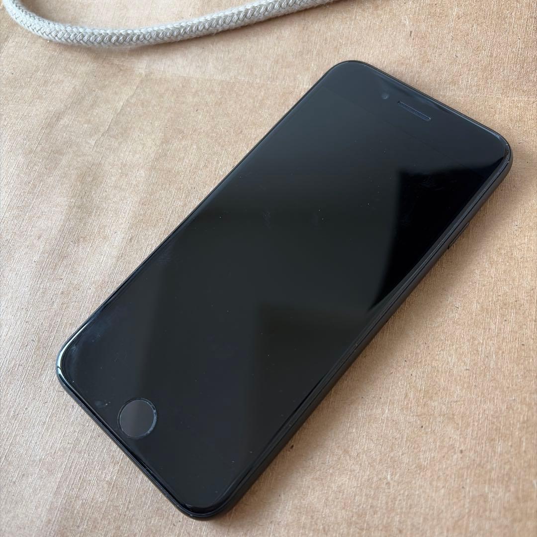 iPhonese第二世代　se2 simフリー 64gb A-128