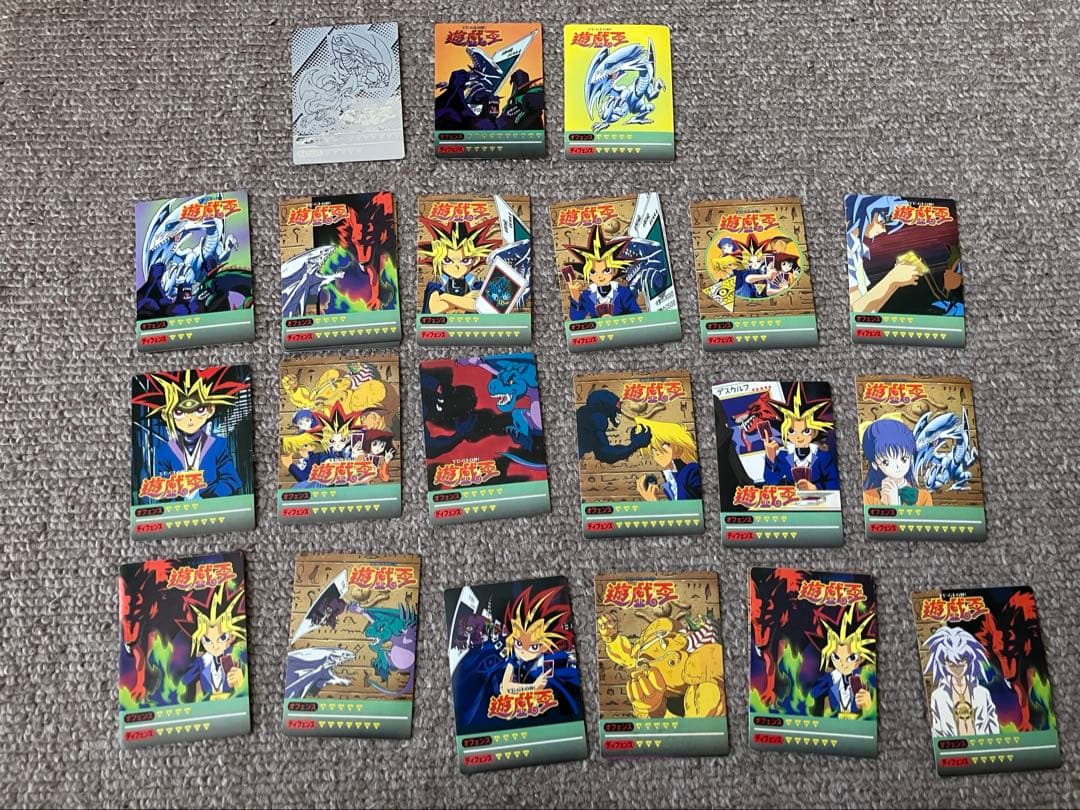 H*e様 遊戯王　カード　シール　等多数