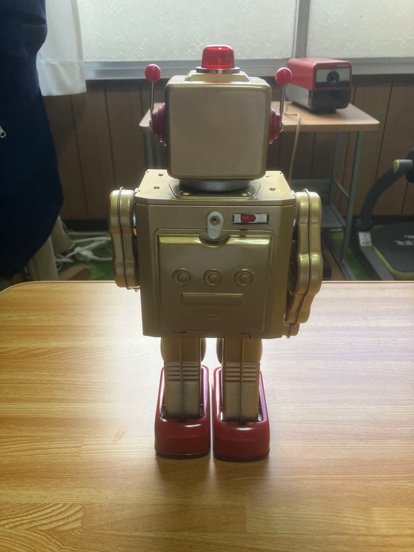 ブリキギアロボット